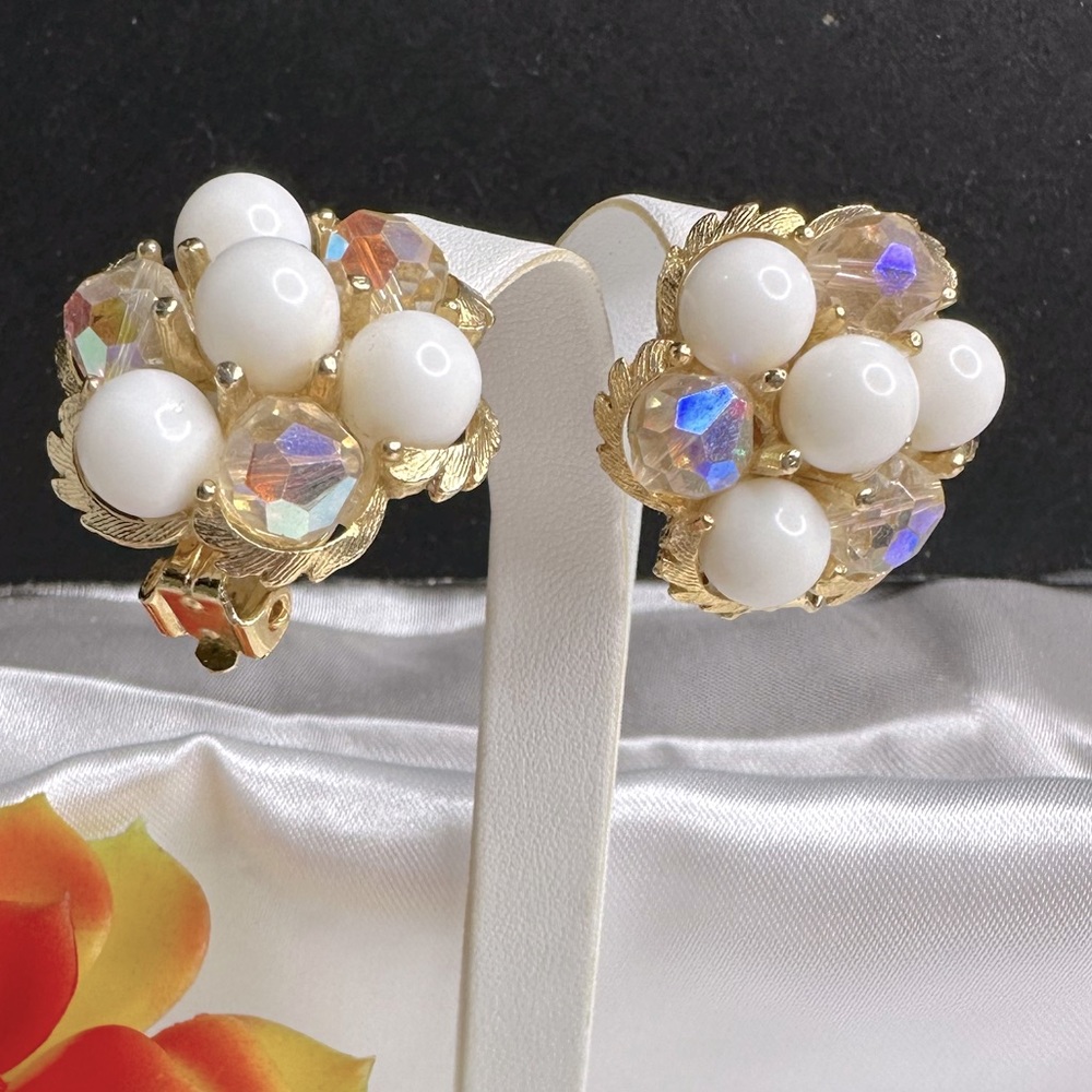 Vintage AB Crystal & White Bead Gold Tone Clip On Earrings